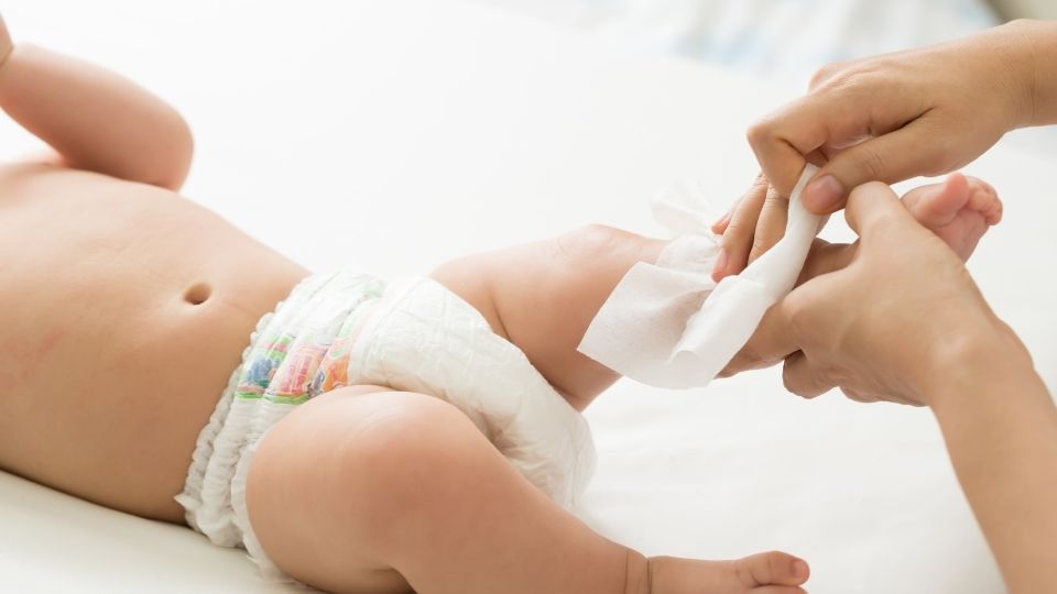 Expert Guidelines on How Often to Bathe Newborn